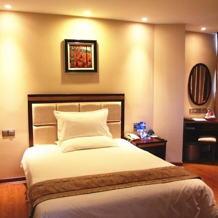 Greentree Inn Guangdong Shantou Chengjiang Road Business Hotel Bagian luar foto