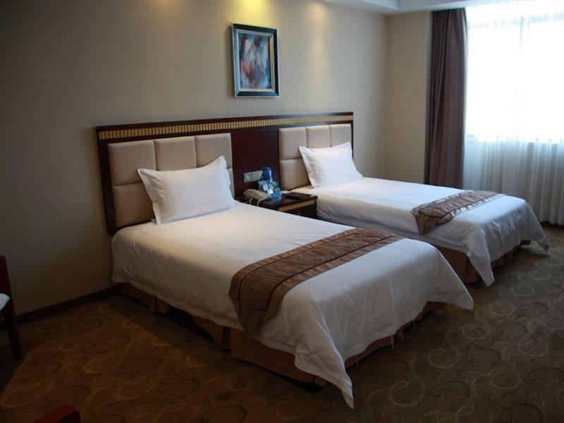 Greentree Inn Guangdong Shantou Chengjiang Road Business Hotel Bagian luar foto