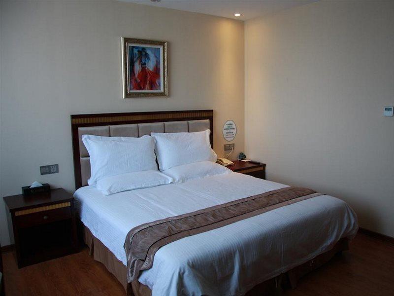 Greentree Inn Guangdong Shantou Chengjiang Road Business Hotel Bagian luar foto